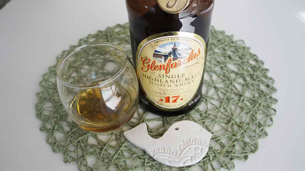 Review and tasting notes Glenfarclas 17 yo Single Malt whisky with glass