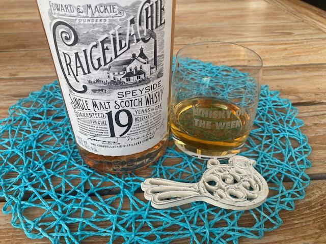 Craigellachie 19 yo whisky with glass
