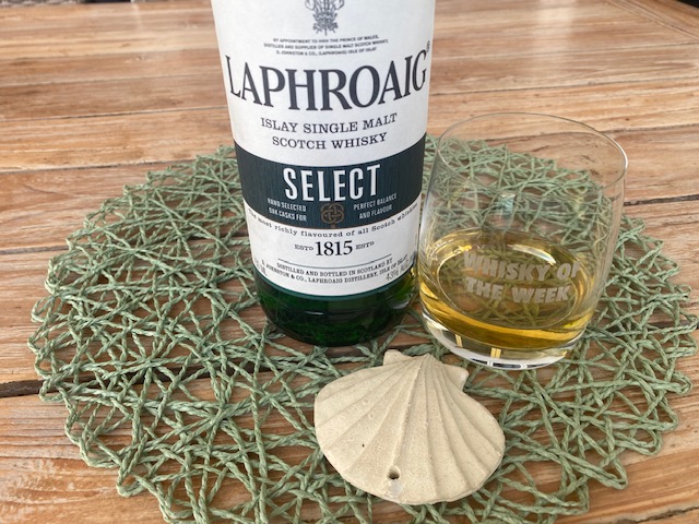Laphroaig select cask whisky with glass