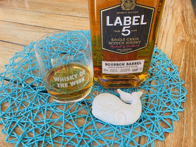 Label 5 Bourbon Barrel whisky with glass