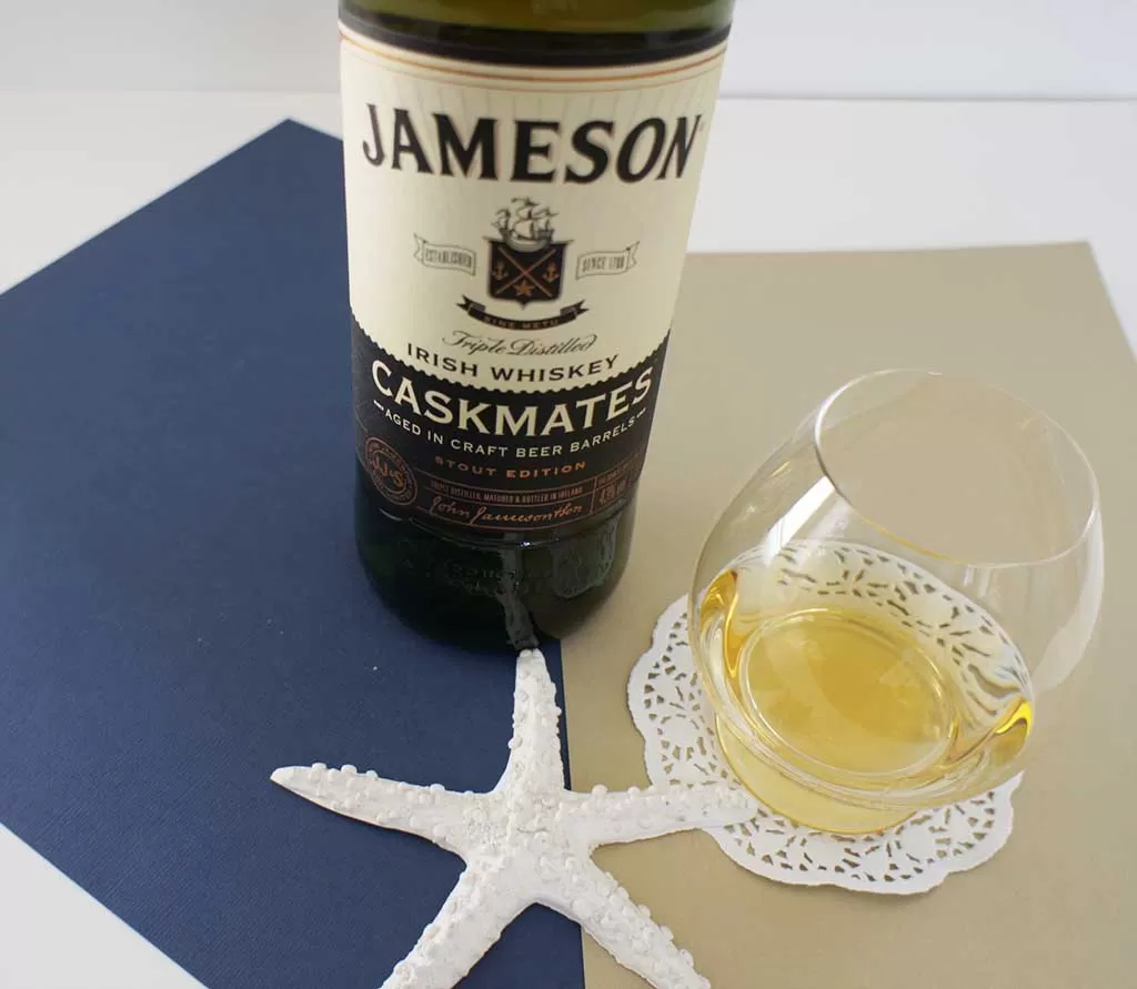 Review and tasting notes Jameson Caskmates Stout editin Irish whiskey with glass