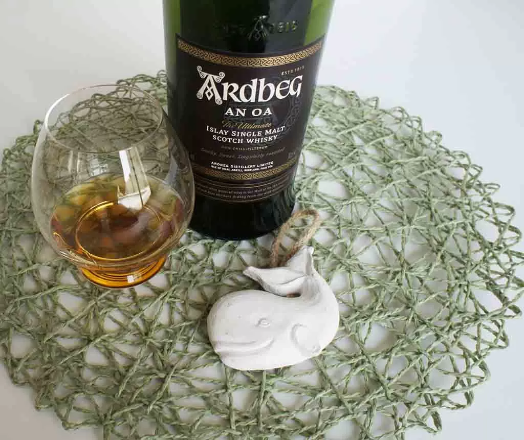 Ardbeg An Oa whisky with glass