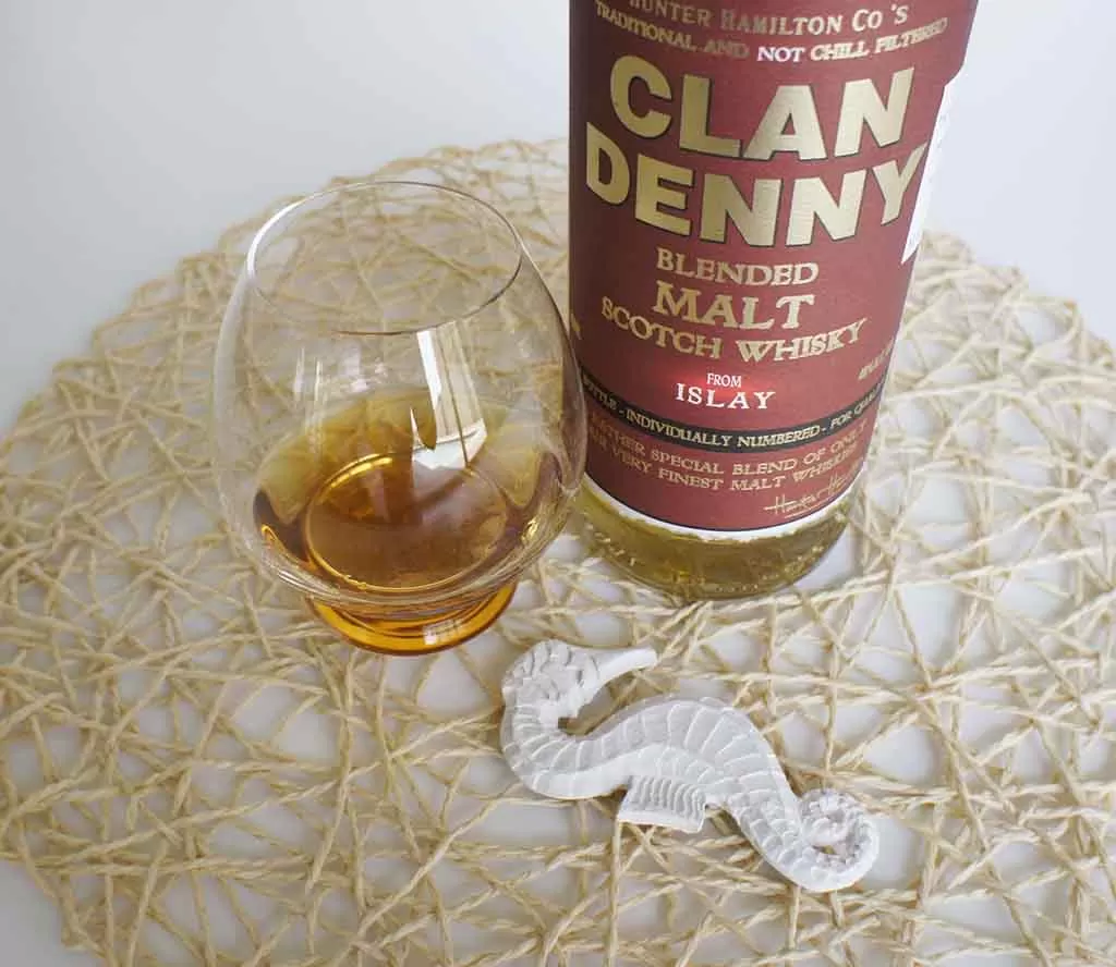 Review and tasting notes Clan Denny blended Malt from Islay whisky with glass
