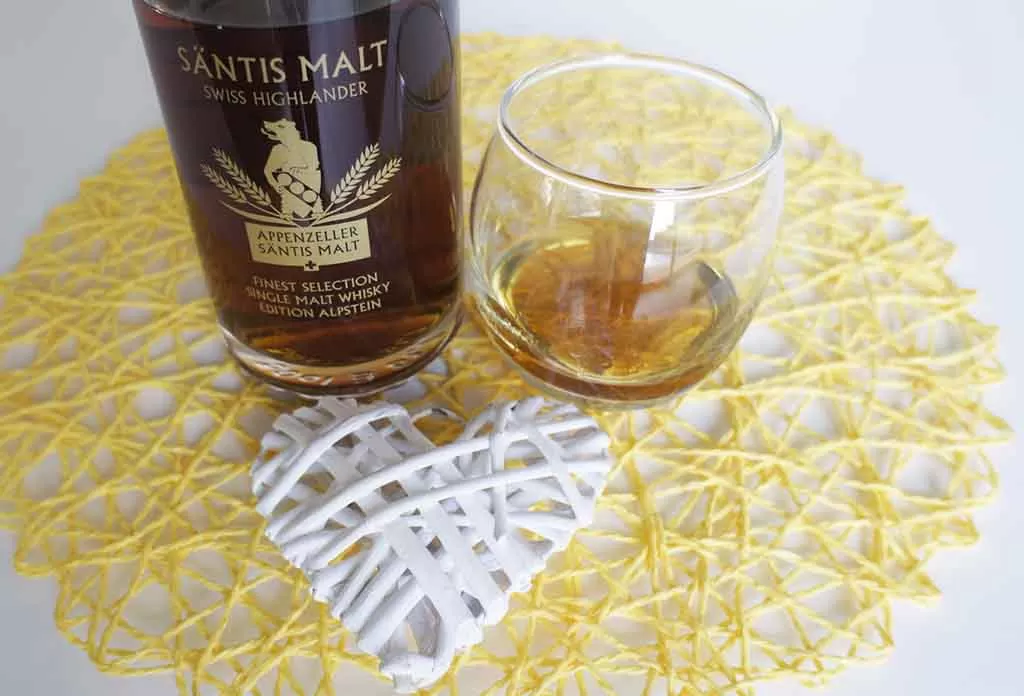 Review and tasting notes Santis Malt Alpstein Edition no 7 singlemalt whisky with glass