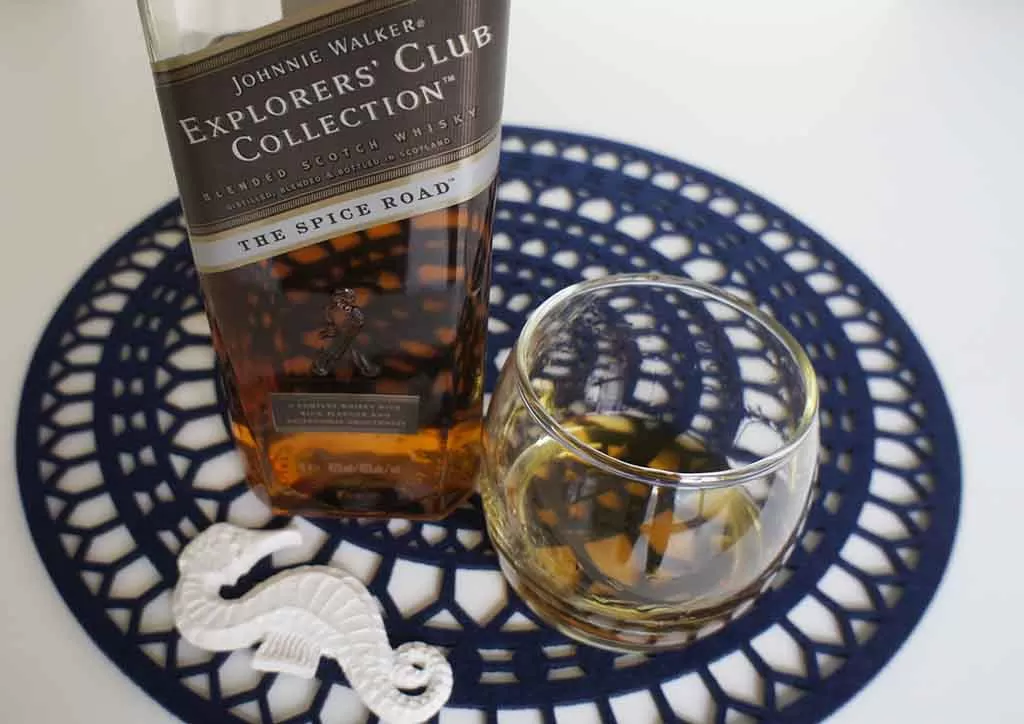 Review and tasting notes Johnnie Walker Spice Road blended whisky with glass