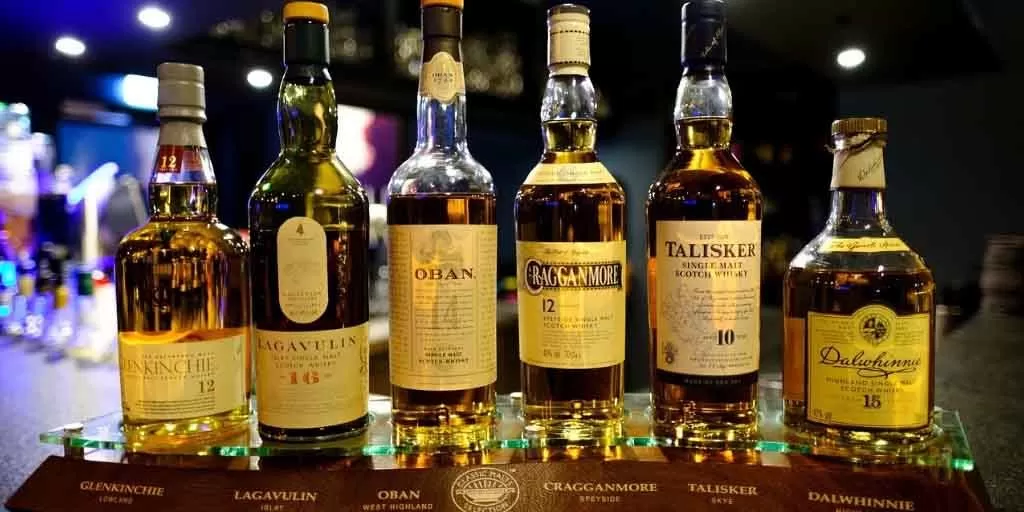 Five ways to spoil the whisky lover in your life _ Gift guide Header rum vs whiskey