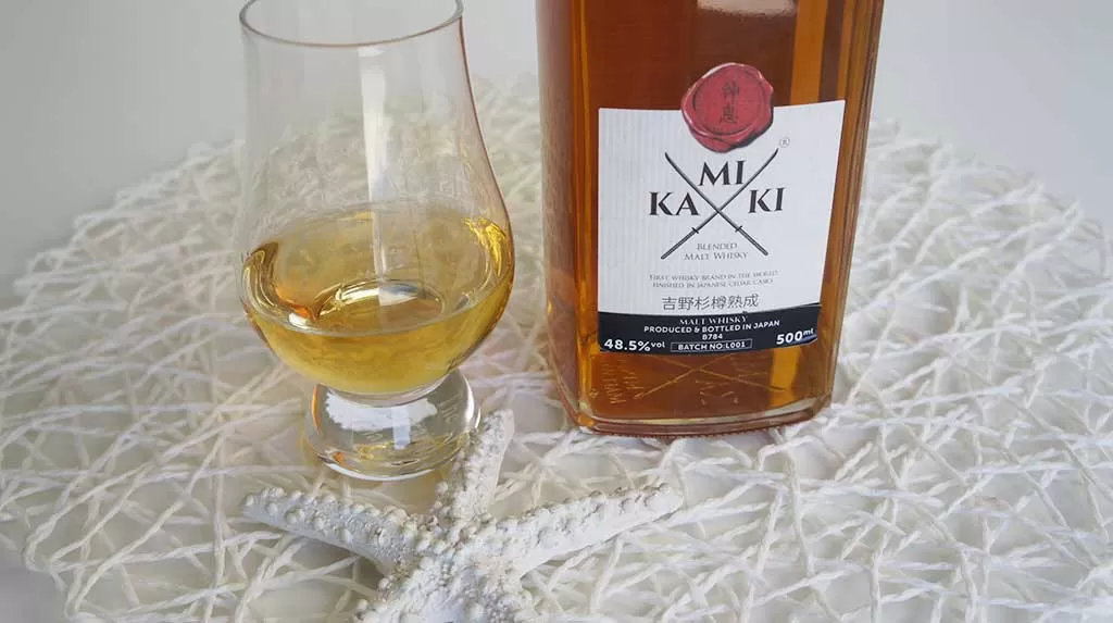 Review and tasting notes Kamiki blended malt whisky with glass