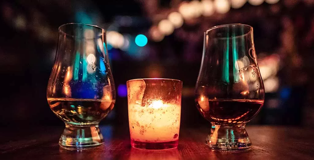 Jameson Irish whiskey vs Johnnie Walker Black Label blended whisky Comparison