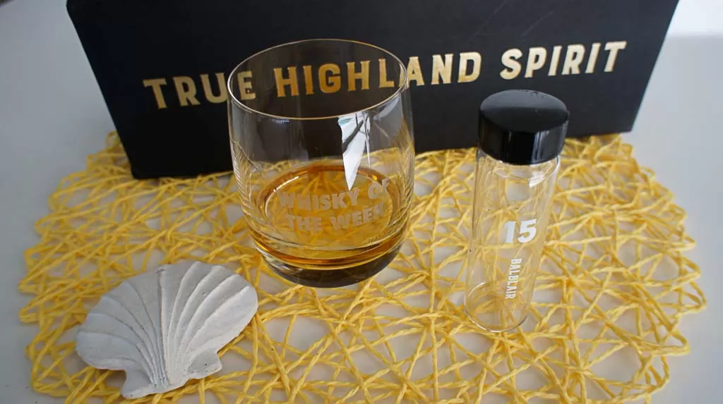 Review and Tasting notes Balblair 15 yo single malt whisky with glass