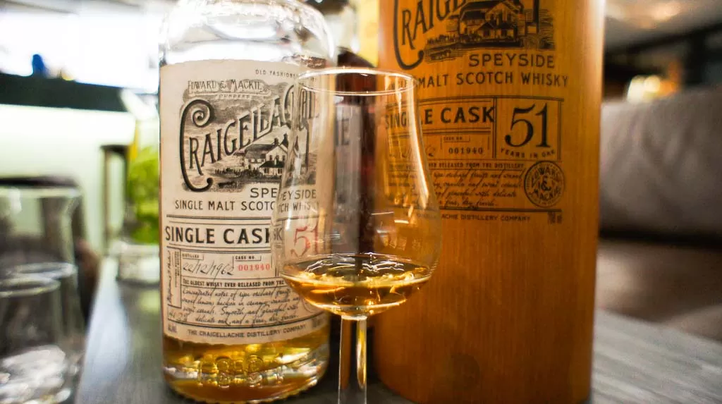Craigellachie 51 yo whisky single malt with glass