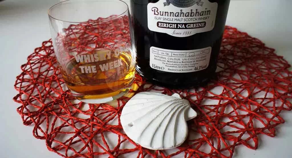 review and tasting notes Bunnahabhain eirich na greine whisky with glass
