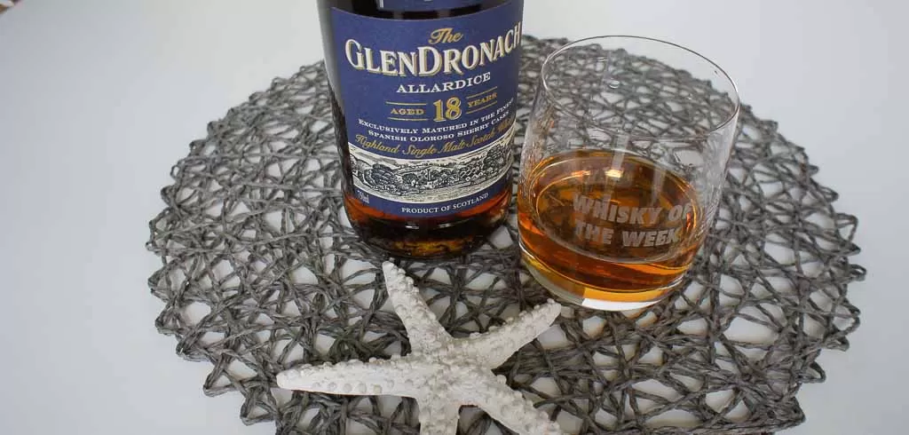 review and tasting notes Glendronach 18 yo whisky with glass