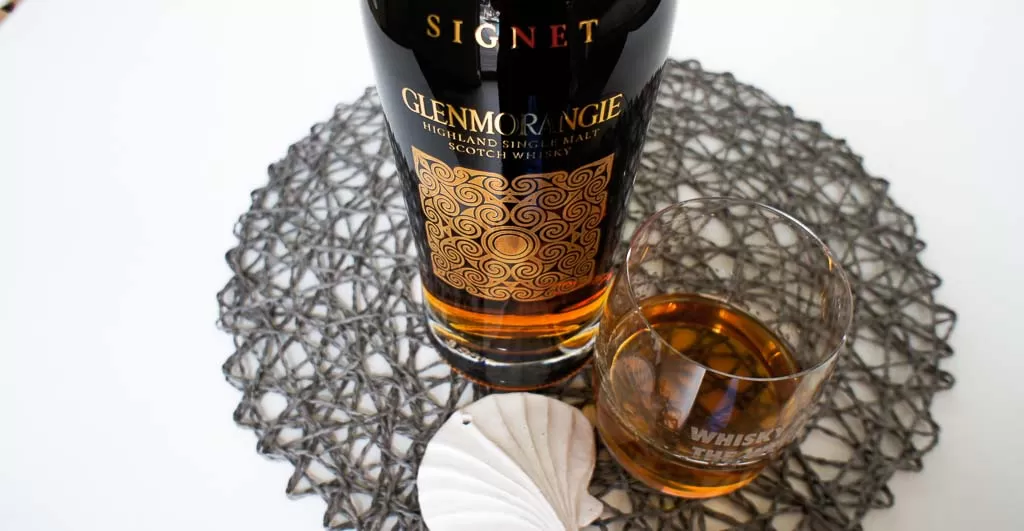 review and tasting notes Glenmorangie Signet whisky with glass