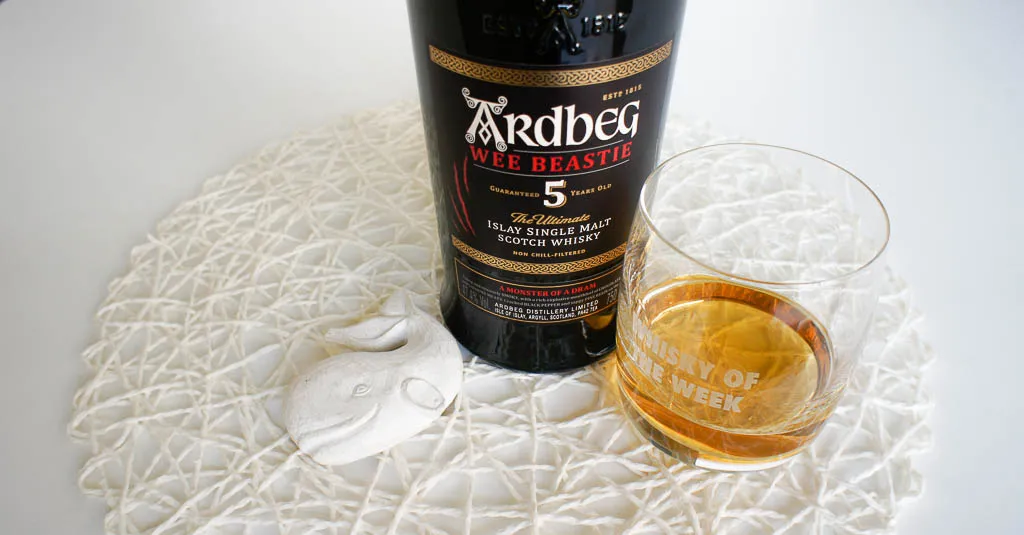 Ardbeg Wee Beastie 5 yo single malt Whisky with glass