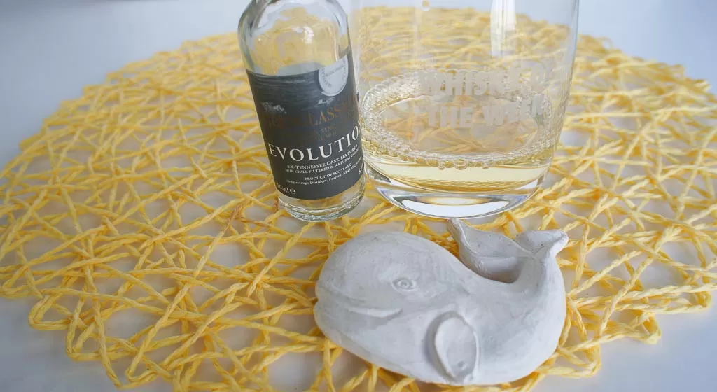 Glenglassaugh Evolution Whisky with glass
