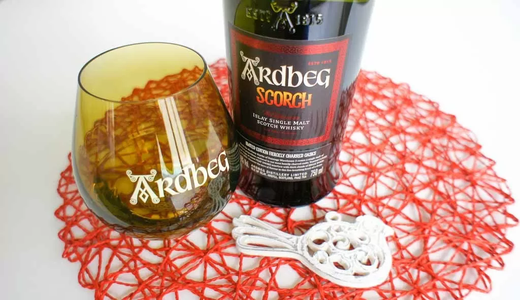Ardbeg Scorch whisky with glass