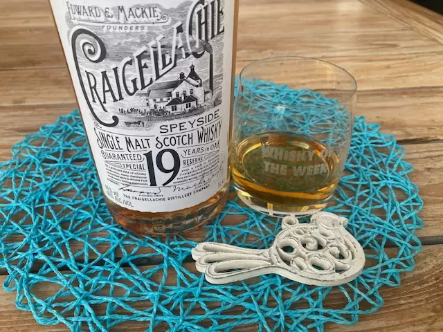 Craigellachie 19 yo whisky with glass